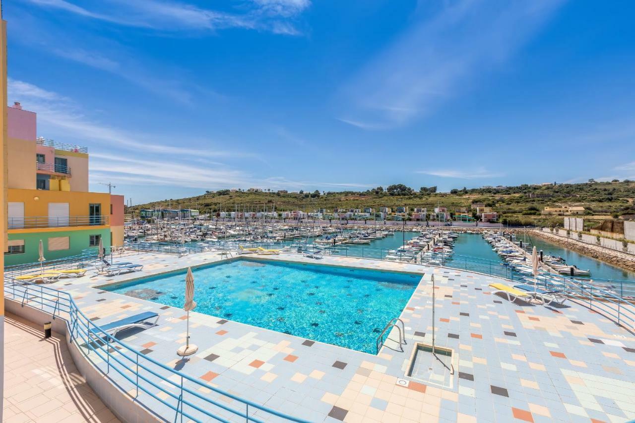 Marina View Apartment Albufeira Dış mekan fotoğraf